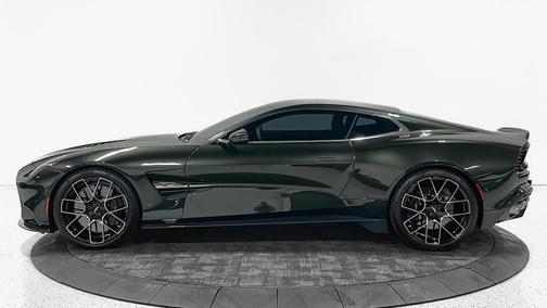 2025 Aston Martin Vanquish Coupe