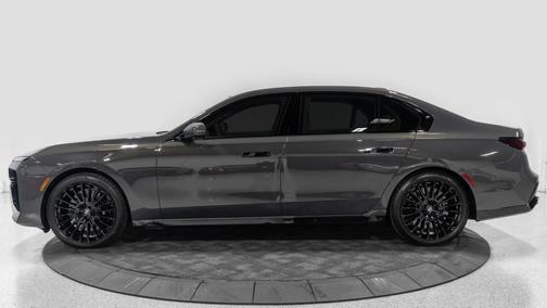 2024 BMW 760 xDrive
