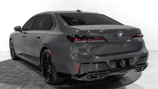 2024 BMW 760 xDrive