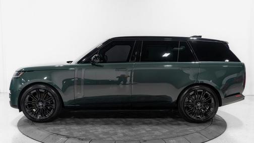 2025 Land Rover Range Rover P530 SE 7 Seat