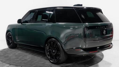 2025 Land Rover Range Rover P530 SE 7 Seat