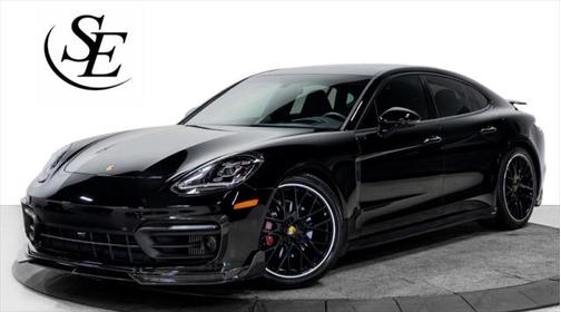 2022 Porsche Panamera Sedan