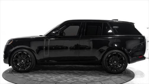 2023 Land Rover Range Rover P530 SE