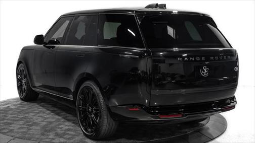 2023 Land Rover Range Rover P530 SE