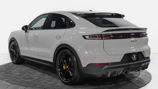 2024 Porsche Cayenne Turbo GT