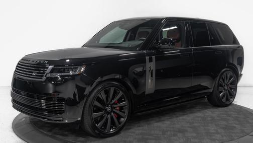 2025 Land Rover Range Rover P615 SV