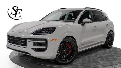 2025 Porsche Cayenne GTS