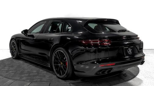 2018 Porsche Panamera Turbo