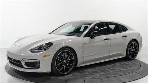 2023 Porsche Panamera Turbo S