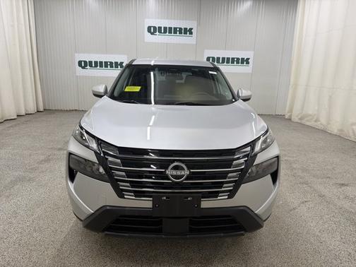 Brilliant Silver Metallic 2025 Nissan Rogue SV