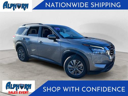 2024 Nissan Pathfinder SV