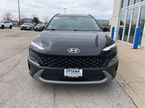 Abyss Black Pearl 2023 Hyundai KONA SEL