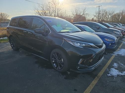 2024 Toyota Sienna XSE