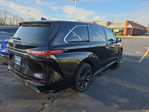 2024 Toyota Sienna XSE