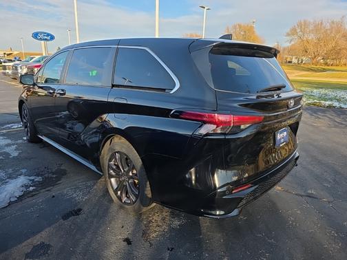 2024 Toyota Sienna XSE