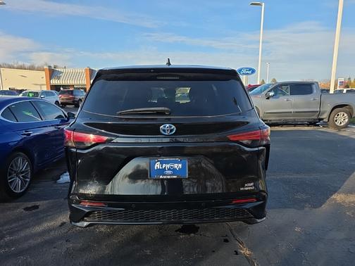 2024 Toyota Sienna XSE
