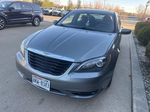 Tungsten Metallic Clearcoat 2013 Chrysler 200 Touring