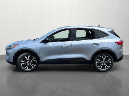 Iced Blue Silver Metallic 2022 Ford Escape SE
