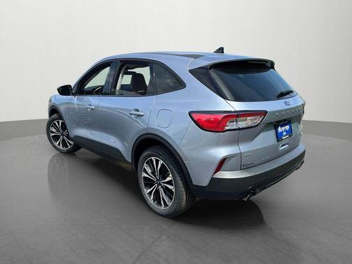 Iced Blue Silver Metallic 2022 Ford Escape SE