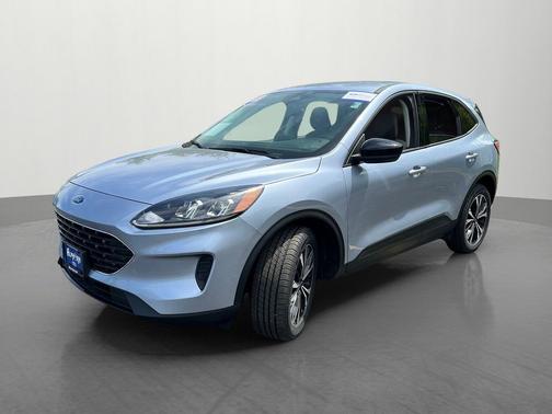 Iced Blue Silver Metallic 2022 Ford Escape SE