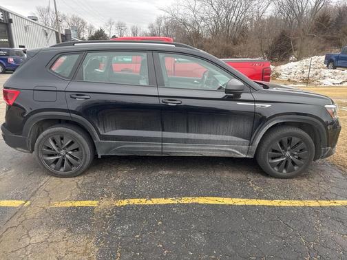 2024 Volkswagen Taos 1.5T S