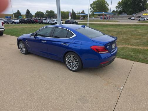 2021 Genesis G70 2.0T