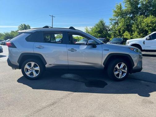 2021 Toyota RAV4 Hybrid XLE Premium