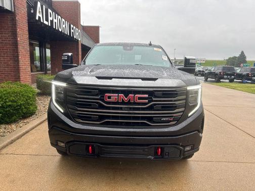 Onyx Black 2023 GMC Sierra 1500 AT4