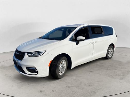 2023 Chrysler Pacifica Touring