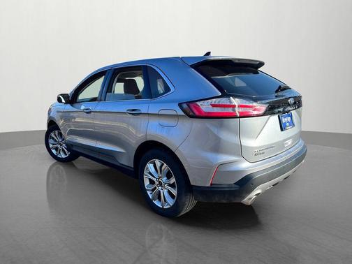 Silver Metallic 2024 Ford Edge Titanium