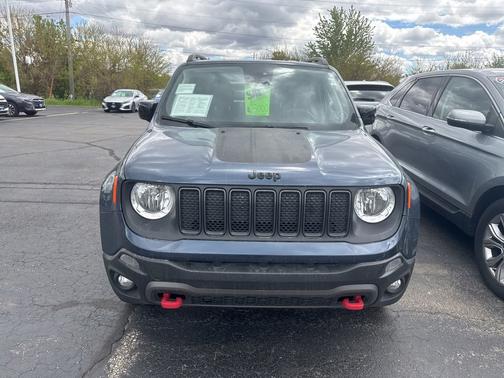 Slate Blue Pearlcoat 2023 Jeep Renegade Trailhawk