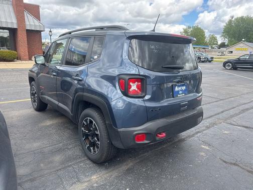 Slate Blue Pearlcoat 2023 Jeep Renegade Trailhawk