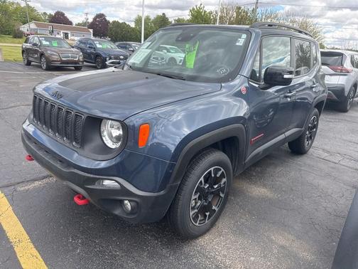 Slate Blue Pearlcoat 2023 Jeep Renegade Trailhawk