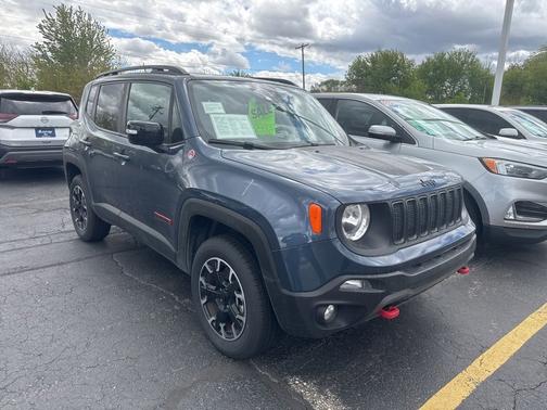Slate Blue Pearlcoat 2023 Jeep Renegade Trailhawk