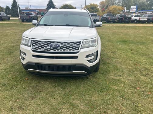2017 Ford Explorer Platinum