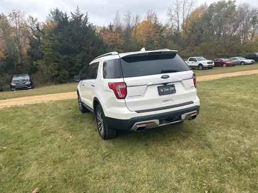 2017 Ford Explorer Platinum