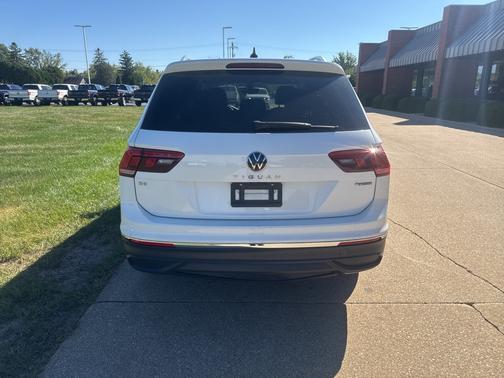 2022 Volkswagen Tiguan 2.0T SE