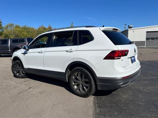 2022 Volkswagen Tiguan 2.0T SE