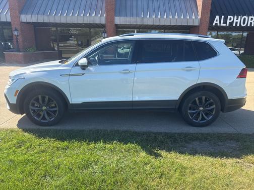 2022 Volkswagen Tiguan 2.0T SE
