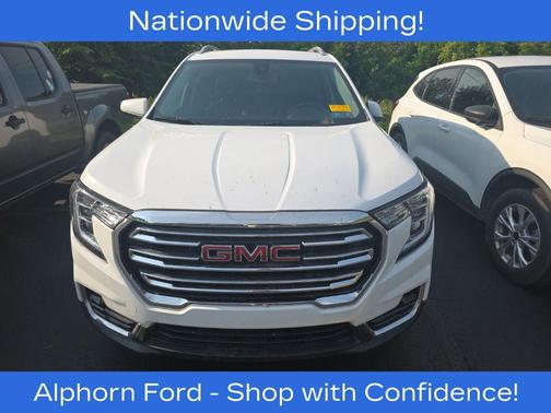 Summit White 2024 GMC Terrain SLT