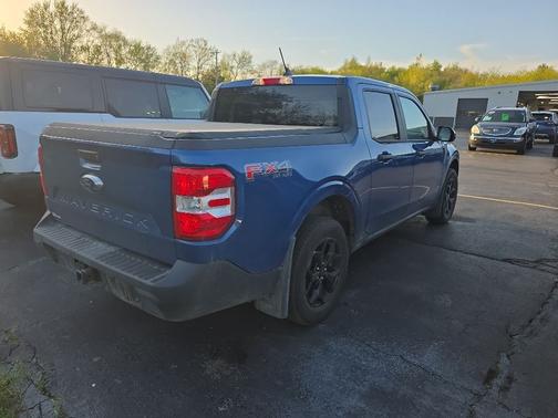 Atlas Blue Metallic 2024 Ford Maverick XLT