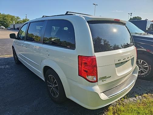 2016 Dodge Grand Caravan R/T