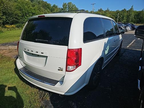 2016 Dodge Grand Caravan R/T