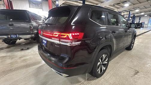 2024 Volkswagen Atlas 2.0T SE