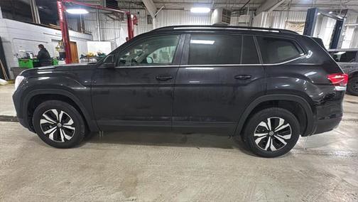 2024 Volkswagen Atlas 2.0T SE