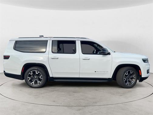 2023 Jeep Wagoneer L Series III
