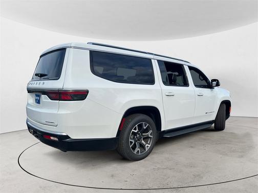 2023 Jeep Wagoneer L Series III