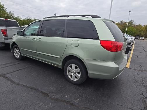 2006 Toyota Sienna LE