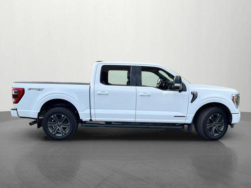 Oxford White 2023 Ford F-150 Lariat