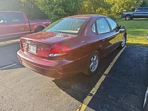 2006 Ford Taurus SE